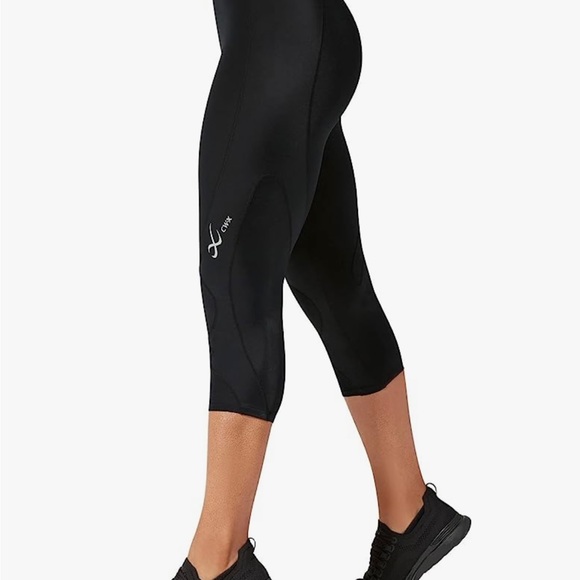 CW-X Joint Support Compression Capri - Picture 2 of 9